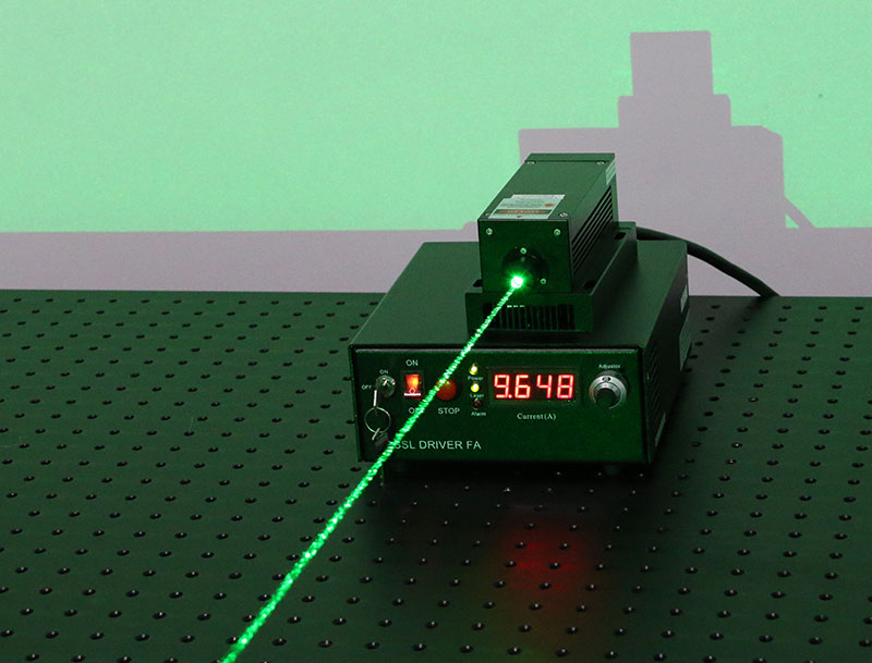 543nm 100mW Green DPSS Laser TEM00 연구실 레이저 시스템